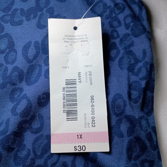 a.n.a. A New Approach Blue Animal Print Top – Size 1X – NWT - Picture 11 of 13